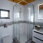 別荘 Nad Samym Jeziorem Sauna Jacuzzi *