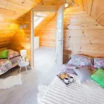 別荘 Nad Samym Jeziorem Sauna Jacuzzi